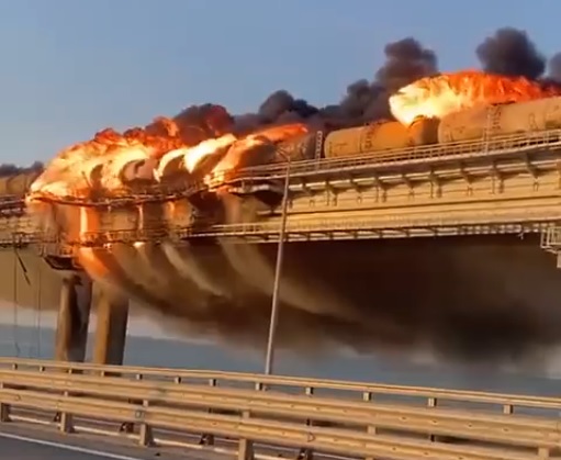 Krími híd felrobbantása