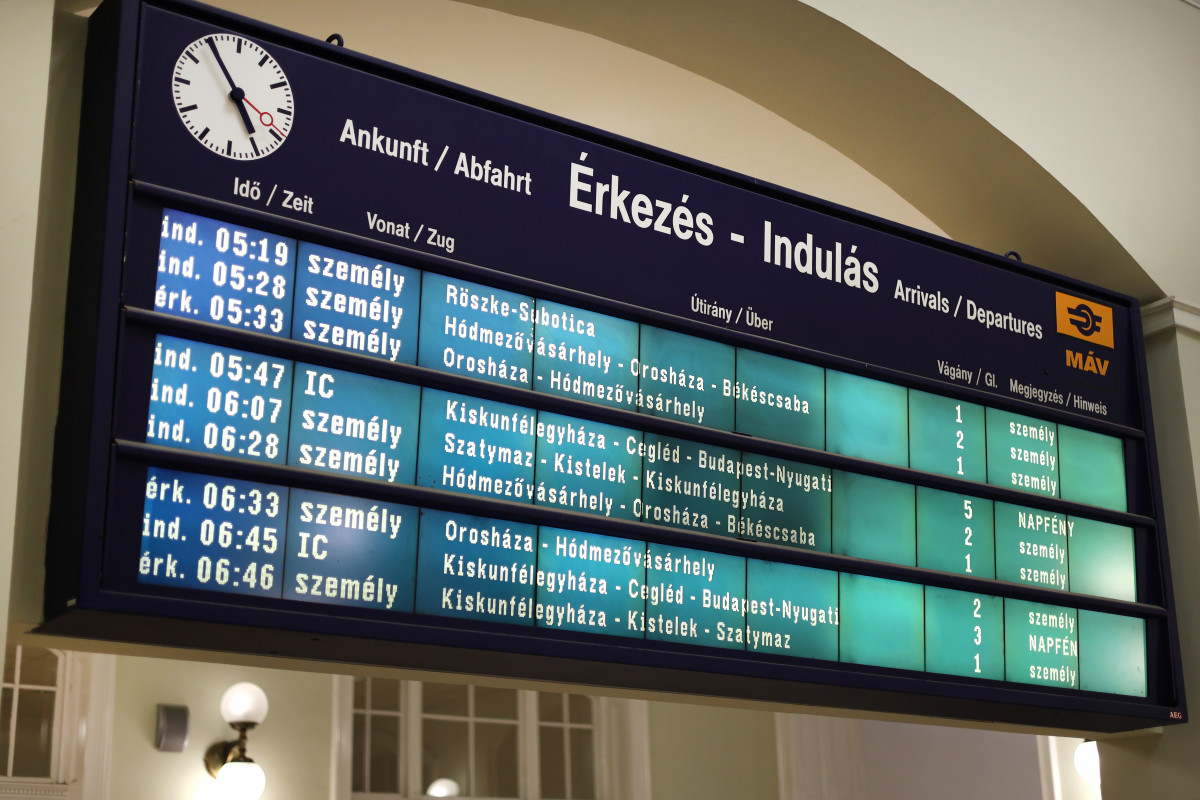 Szeged, vonat, menetrend, állomás, vasút, MÁV, Nagyállomás