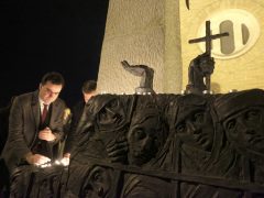 Szeged, Kommunizmus Áldozatainak Emléknapja, megemlékezés, dóm, mise, egyház, mécses